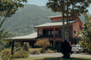 Villa Ka: Relax with fresh air and mountain view.